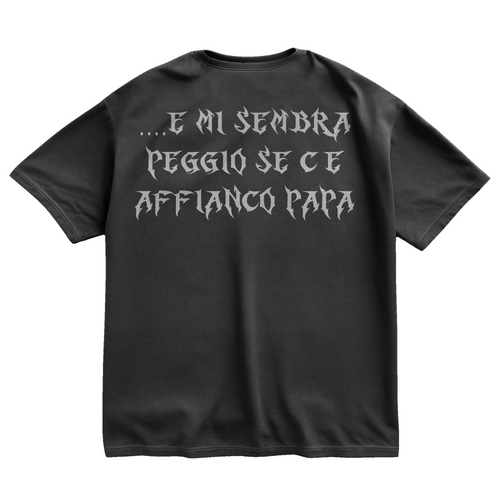 "...E MI SEMBRA PEGGIO SE C'E' AFFIANCO PAPA" TEE